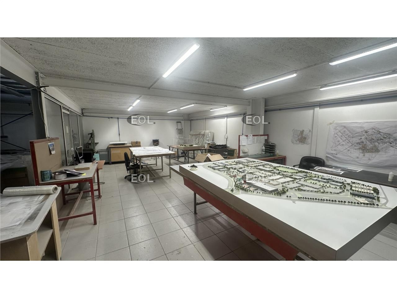 À VENDRE – Local d'activité avec bureaux de 610 m² à Saint-Thibault-des-Vignes (77)