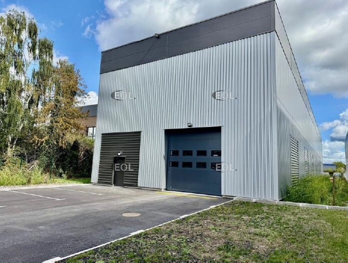 Location Entrepôt 2206 m² non divisibles