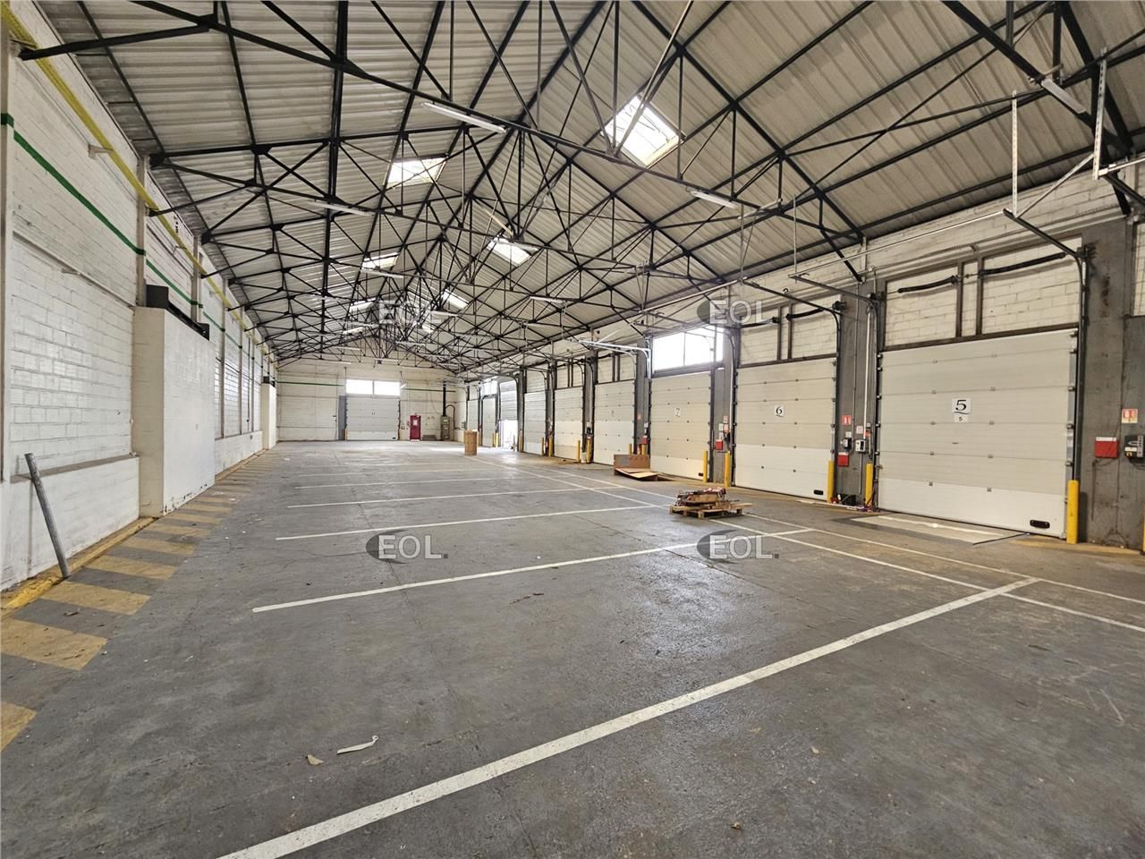 Location Local d'activités 860 m² non divisibles
