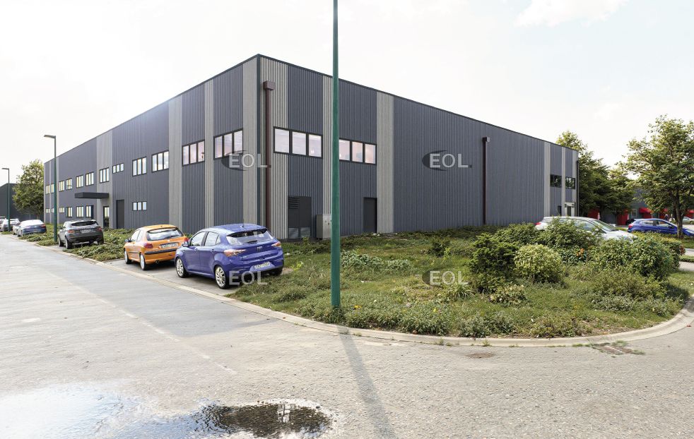 Location Entrepôt 2753 m² non divisibles