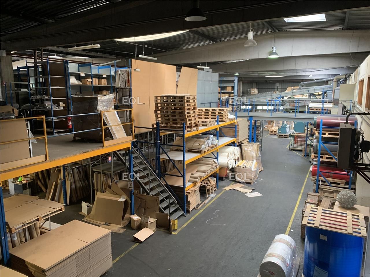 A LOUER : Bâtiment d'activités réhabilité avec quai - Saint Ouen l'Aumône (95)