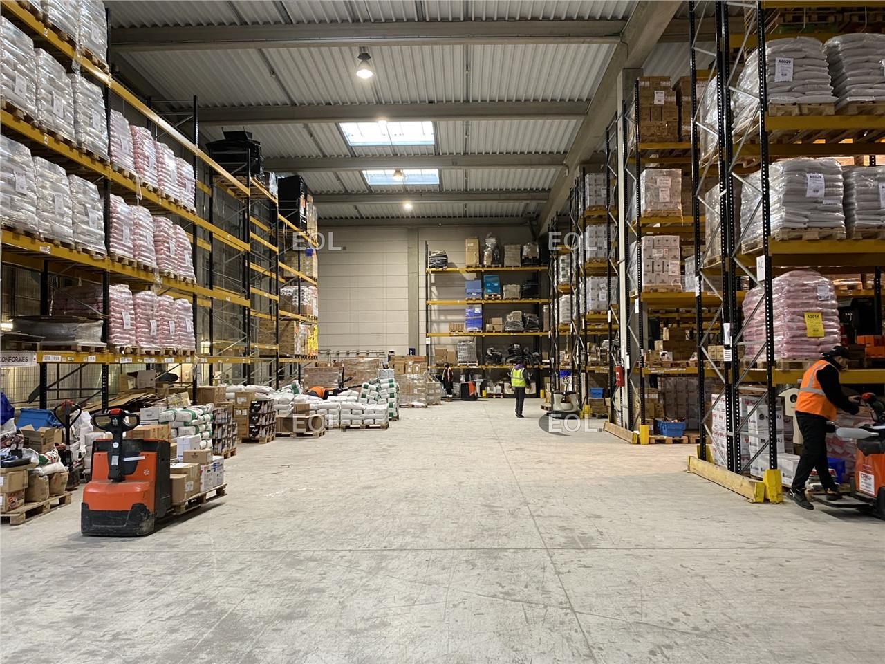 Location Entrepôt 2602 m² non divisibles