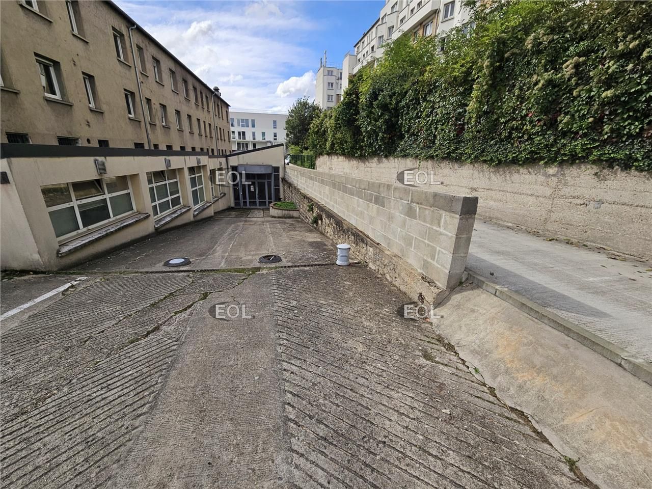 Location Local d'activités 680 m² non divisibles