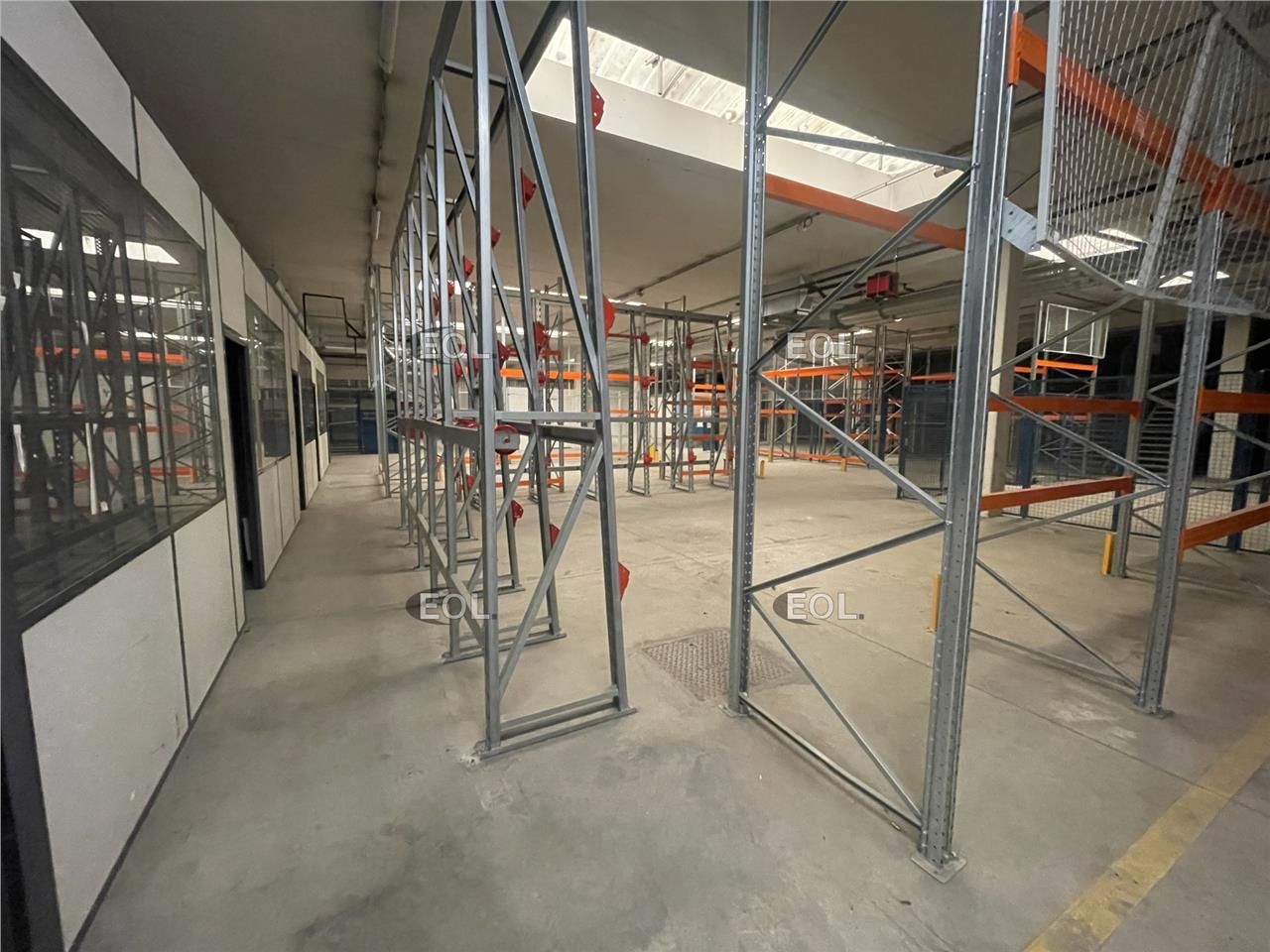 A VENDRE : bâtiment indépendant de 4 134 m² à Eaubonne