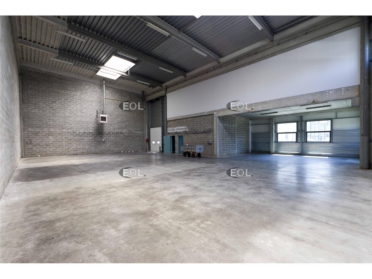 A LOUER - Local d'activité de 801 m² à Ivry sur Seine (94)