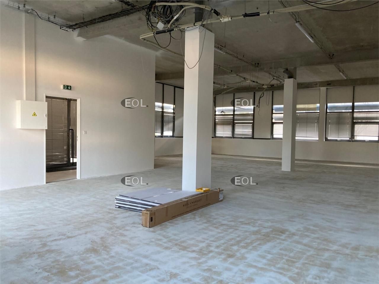A OUER - local d'activité/bureaux de 362 m² à Sucy-en-Brie (94)