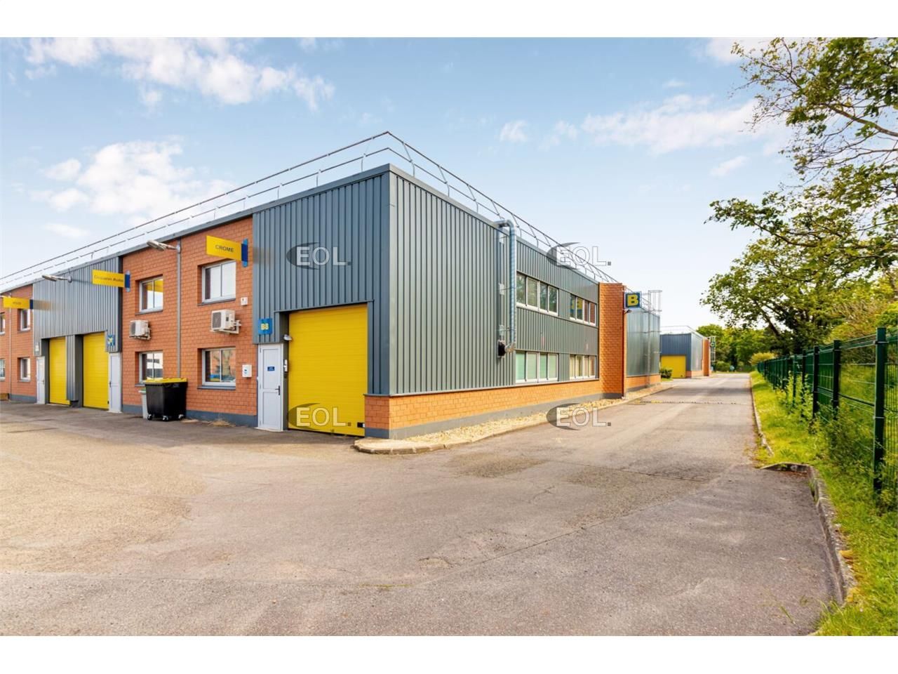 Location Local d'activités 170 m² non divisibles