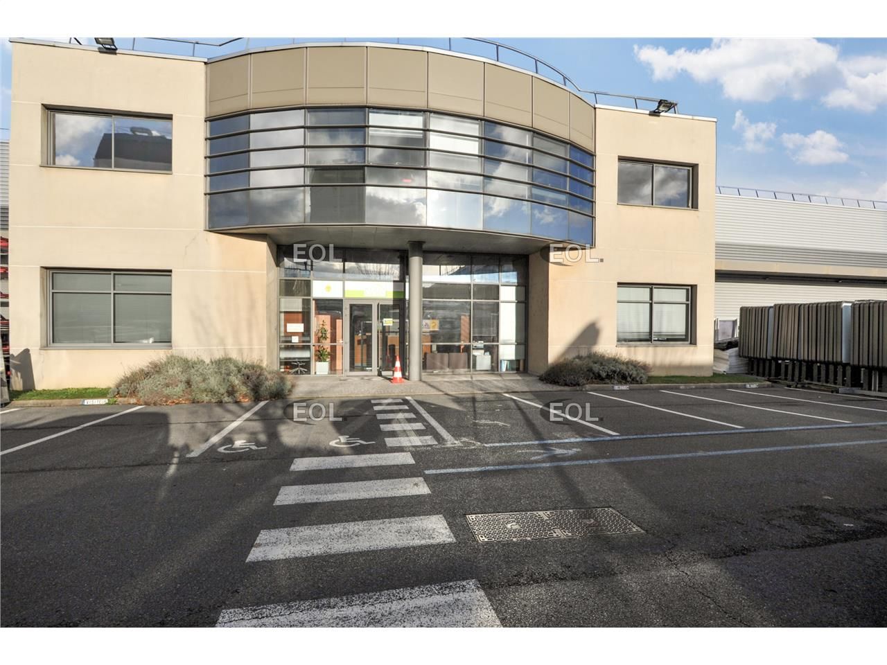 A LOUER : local d'activités/stockage de 2 244 m² à Gennevilliers