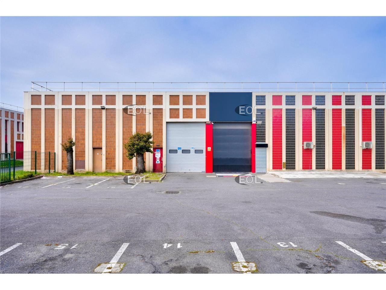 Location Local d'activités 298 m² non divisibles