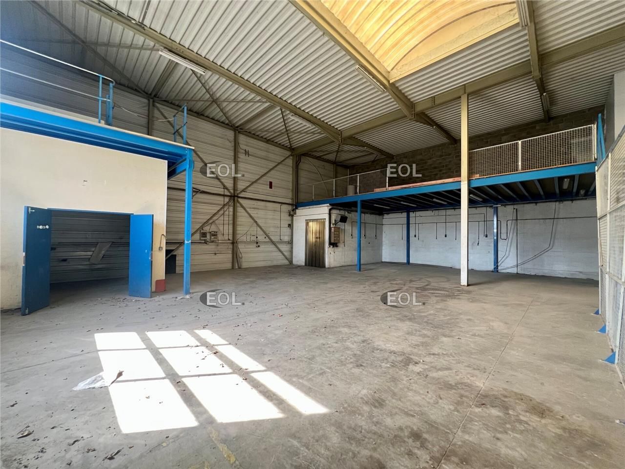 Location Local d'activités 460 m² non divisibles