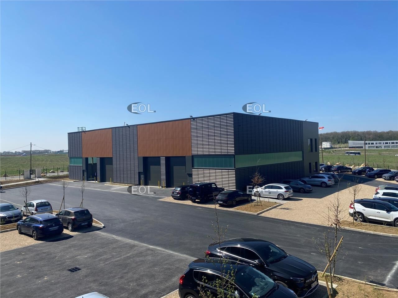 Location Local d'activités 1832 m² divisibles à partir de 451 m²