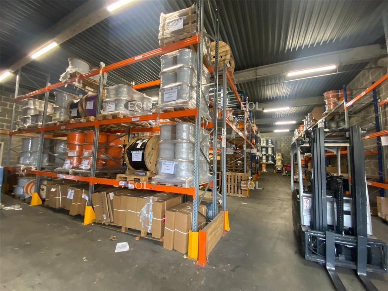 A LOUER - Locaux d'activité avec bureaux à partir de 530 m² à Noisy-le-Grand (93)