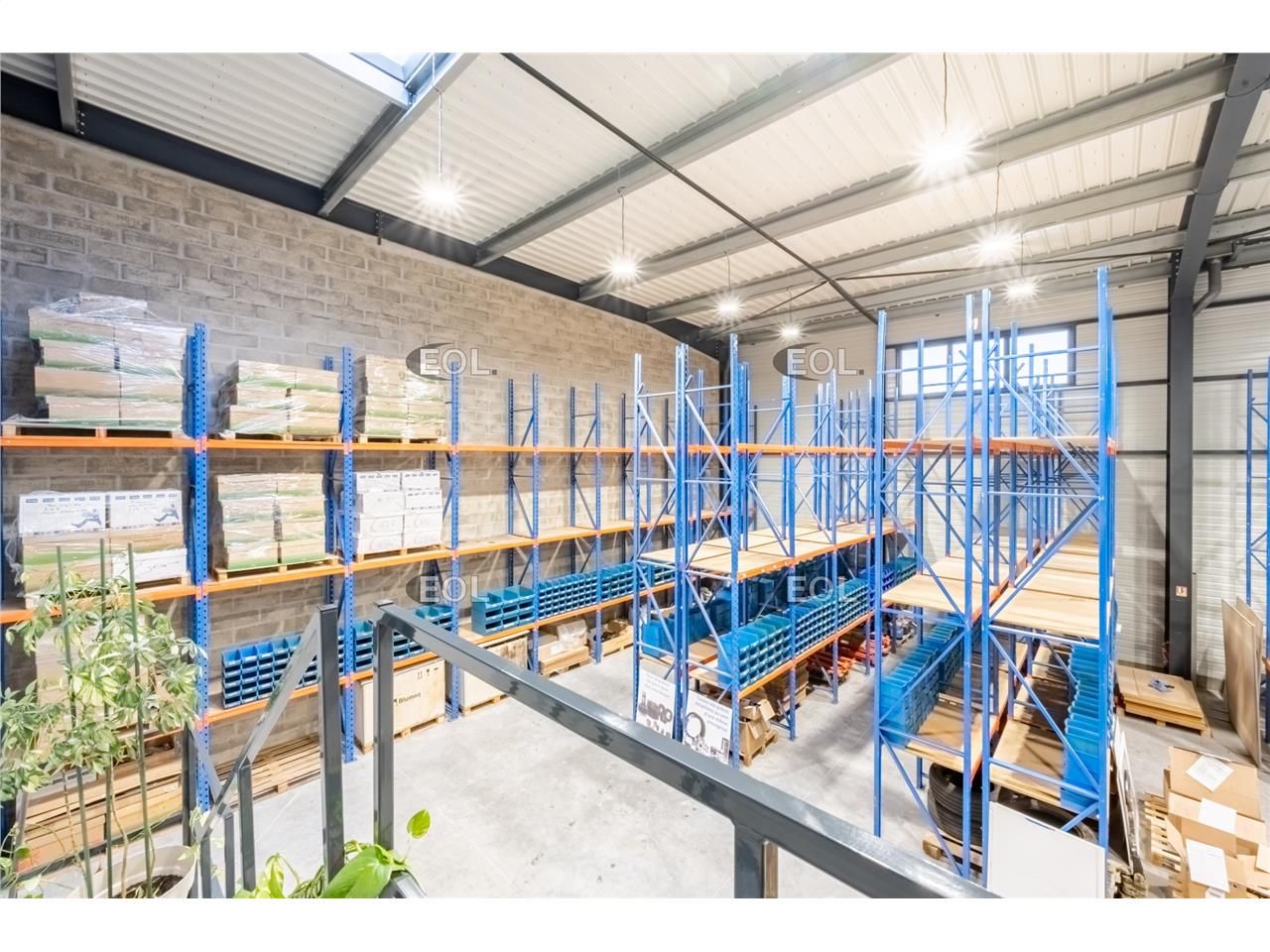 A VENDRE - Local d'activité à 465 m² à Plaisir (78)