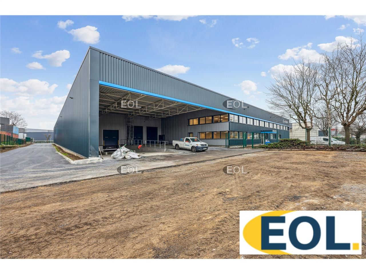 Location Entrepôt 4827 m² non divisibles