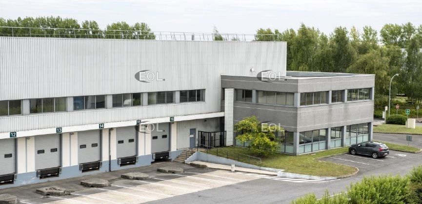 A louer cellule logistique d'environ 4 850 m² à Compans (77)