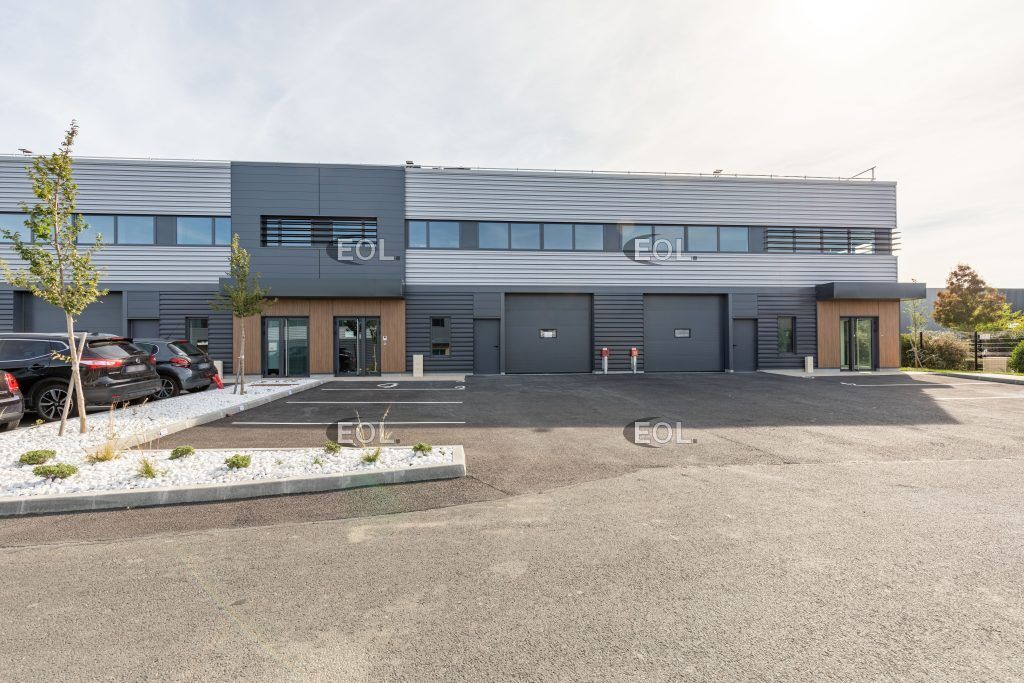 A LOUER : Local d'activités de 339 m²