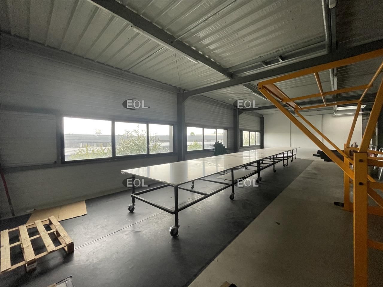 A LOUER - Local d'activité de 455 m²