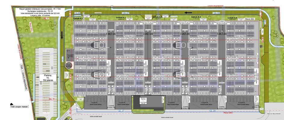 A louer disponible immédiatement 12 000 m² extensibles