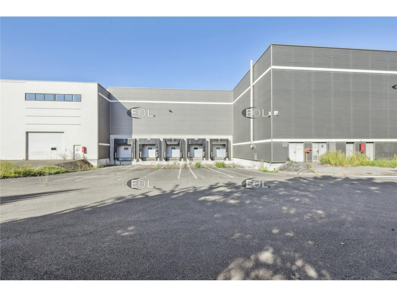 A louer immeuble indépendant de 7 096 m² à Romainville (93)