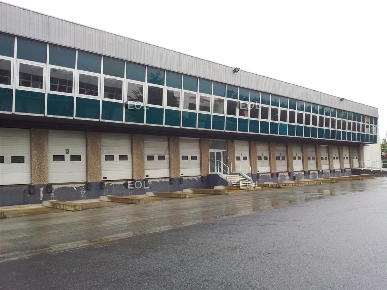 Location Local d'activités 8099 m² divisibles à partir de 4034 m²