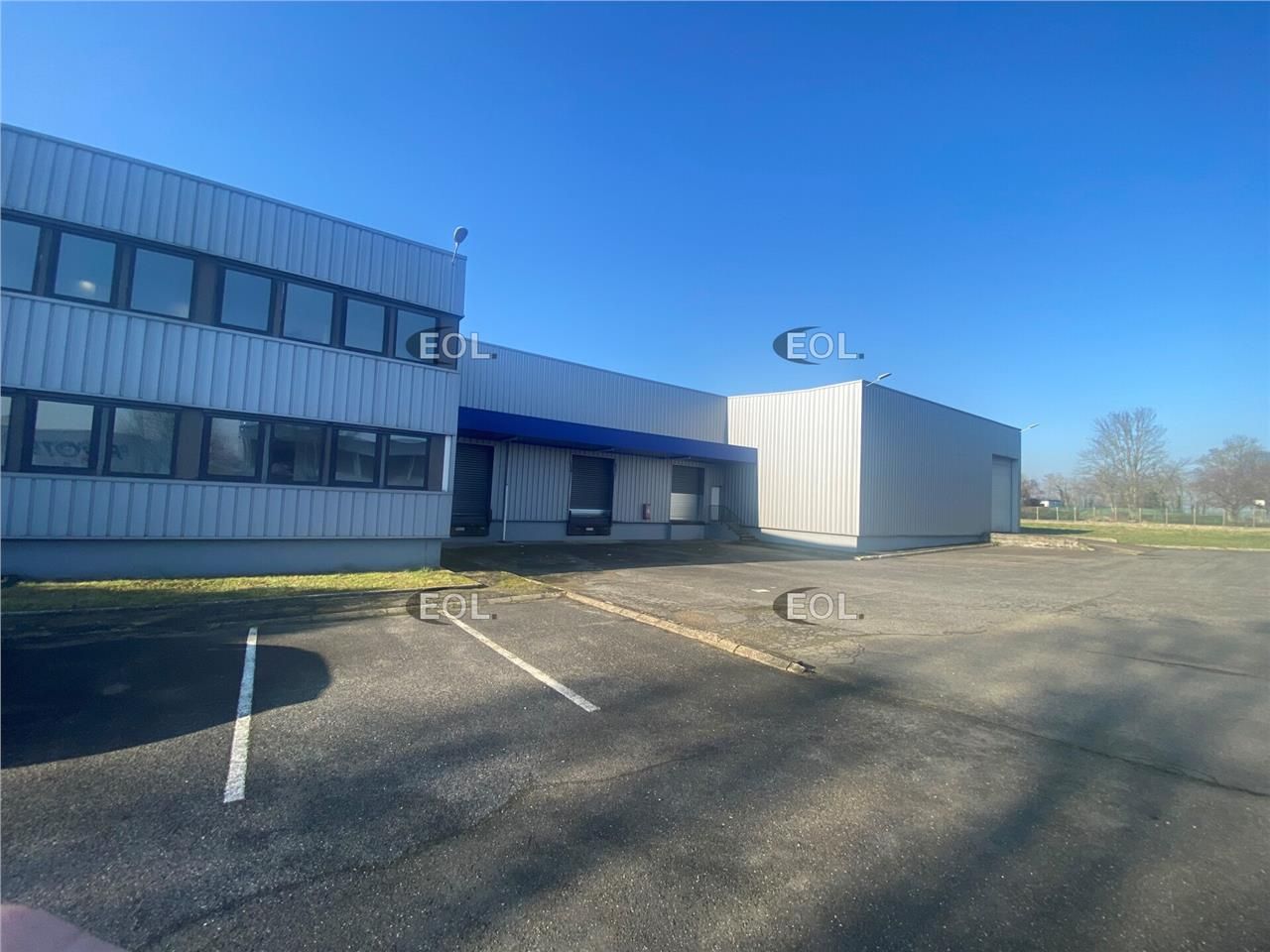 Location Local d'activités 2280 m² non divisibles