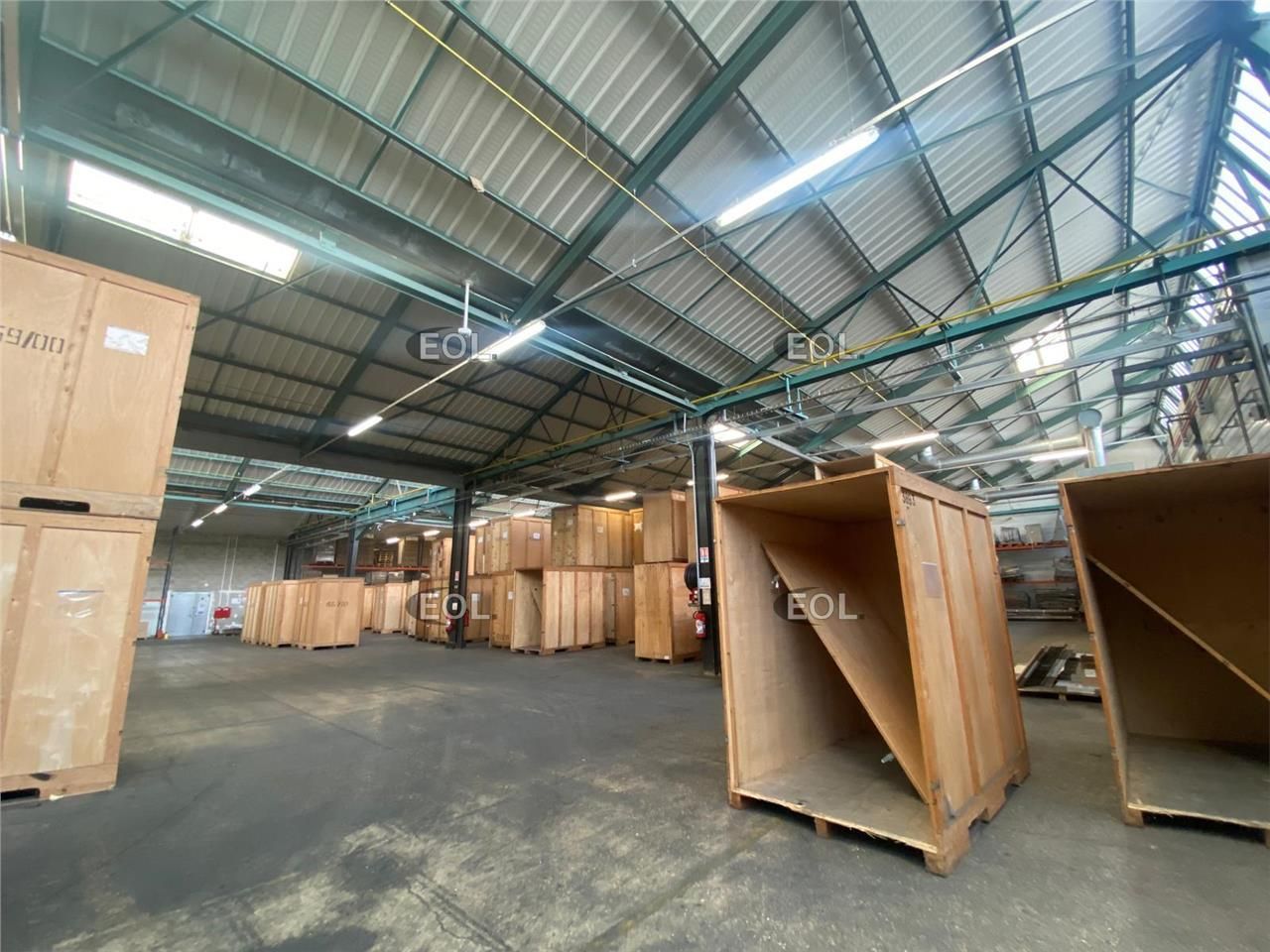 Location Local d'activités 5519 m² divisibles à partir de 819 m²