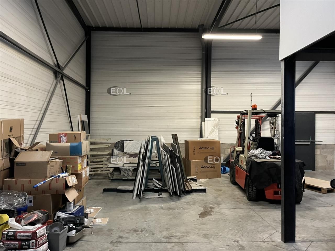 A LOUER : Local d'activités de 136 m² à Conflans-Sainte-Honorine (78)