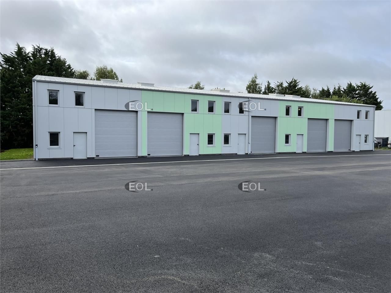 Vente Local d'activités 637 m² divisibles à partir de 211 m²