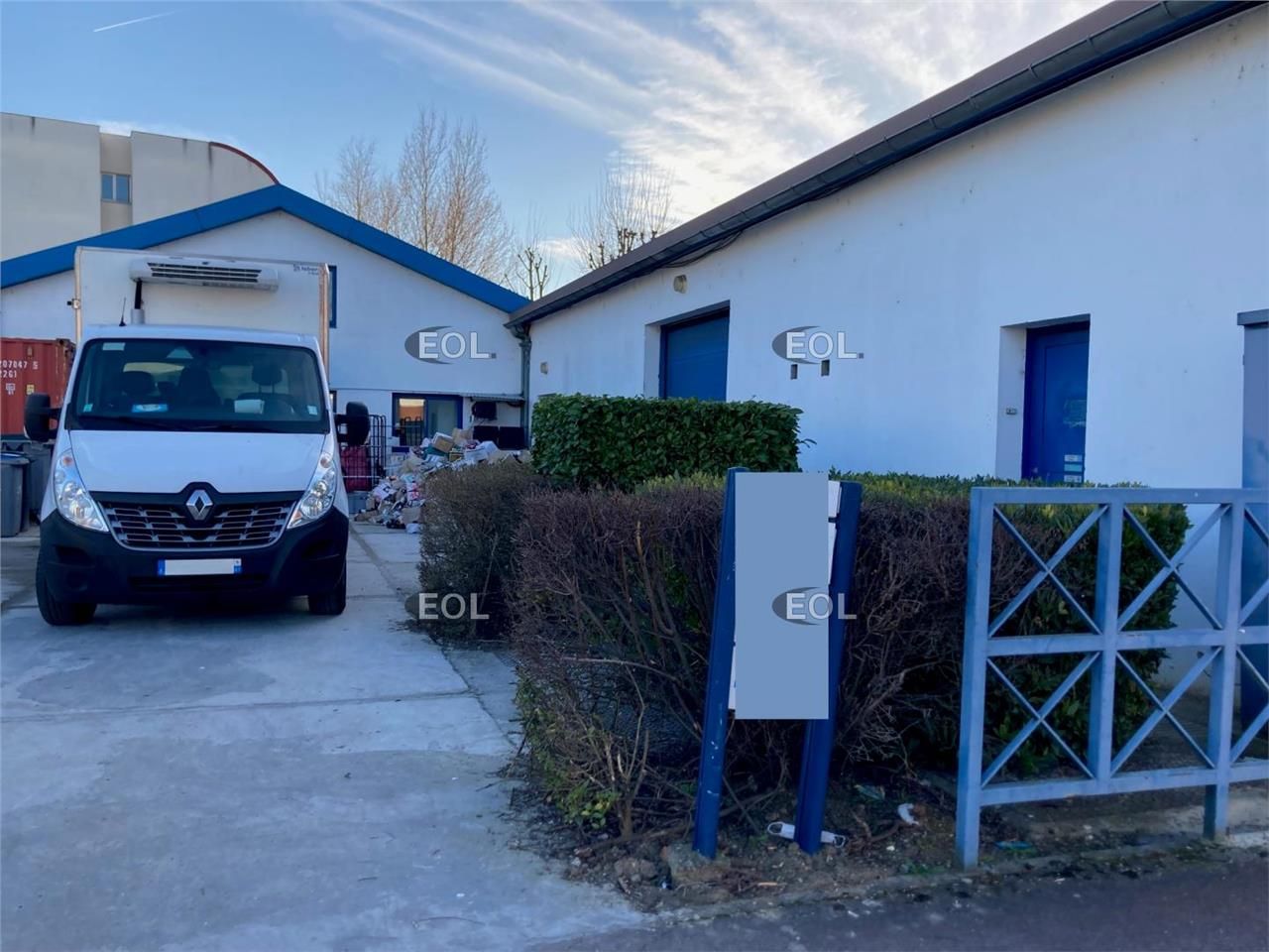 Location Local d'activités 311 m² non divisibles