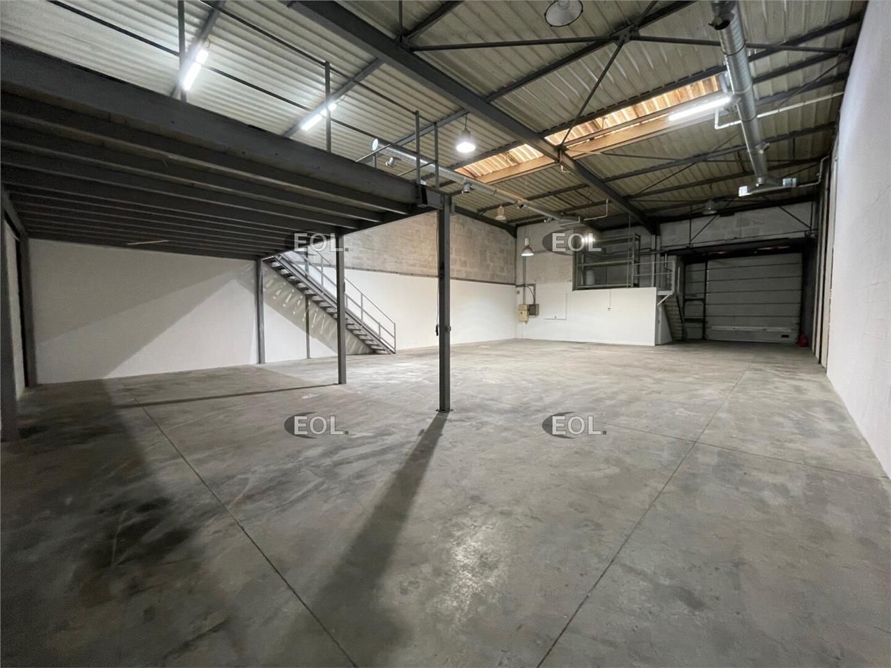 Location Local d'activités 356 m² non divisibles