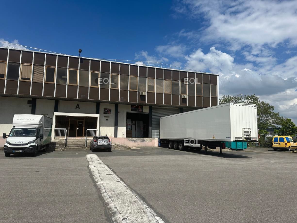 EOL vous propose une surface de stockage sur Wissous, proche du MIN de Rungis