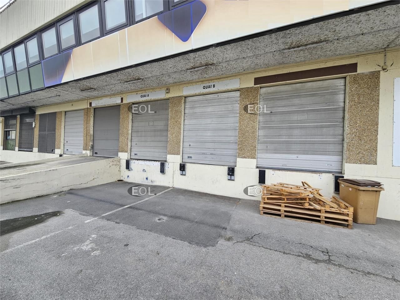 Location Local d'activités 896 m² non divisibles