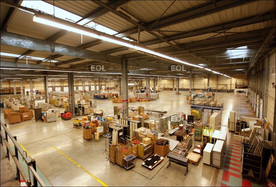 A LOUER - Immeuble indépendant de 9 600 m² environ à Mitry Mory