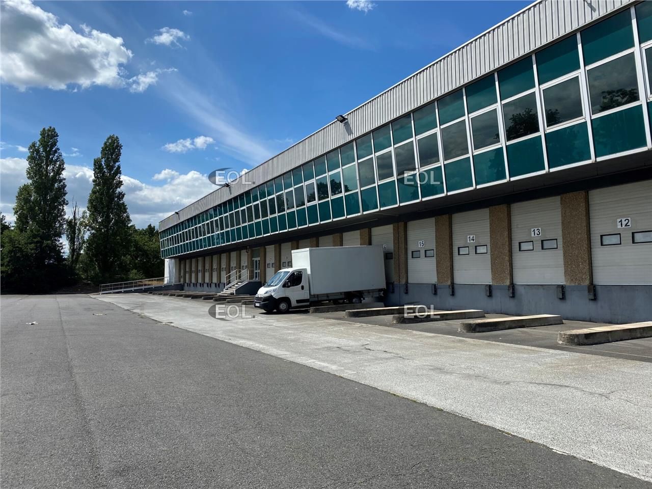 Location Entrepôt 10731 m² divisibles à partir de 2686 m²