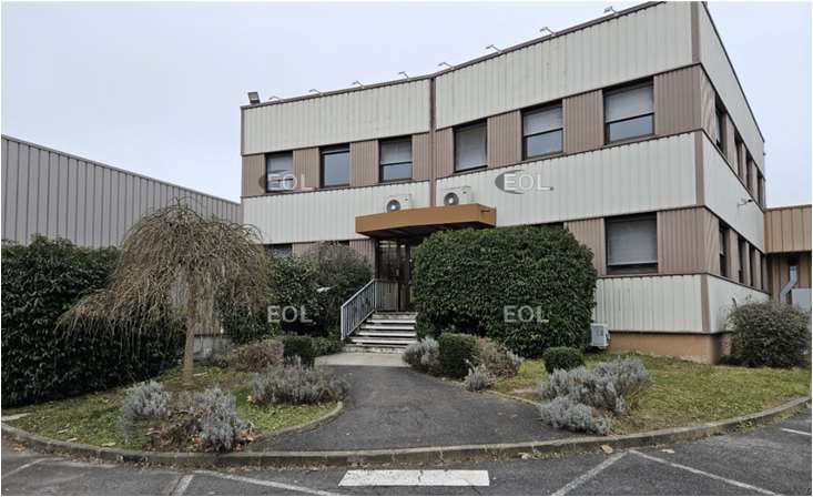 A LOUER - Messagerie de 7 050 m² à Collégien (77)