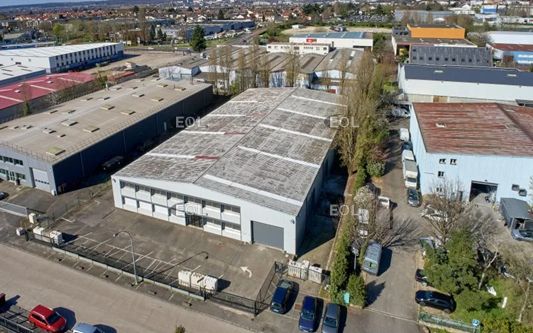 Bâtiment indépendant de 2 348 m² à louer à Morangis (91)