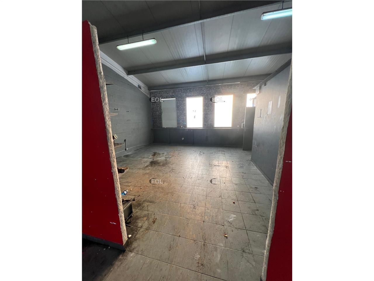 Local d'activités de 105 m² à louer à Linas (91)