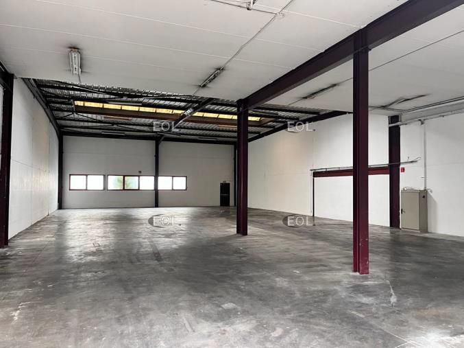 A louer - local d'activité de 612 m²