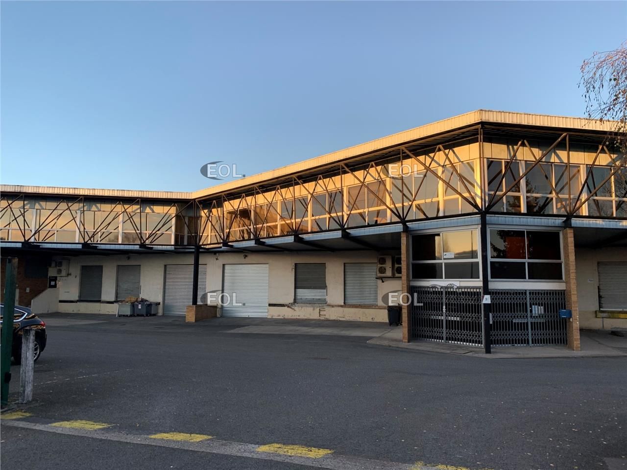 Location Entrepôt 1410 m² non divisibles