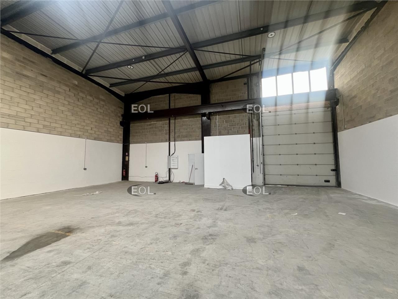 A louer - entrepôt de 223 m²
