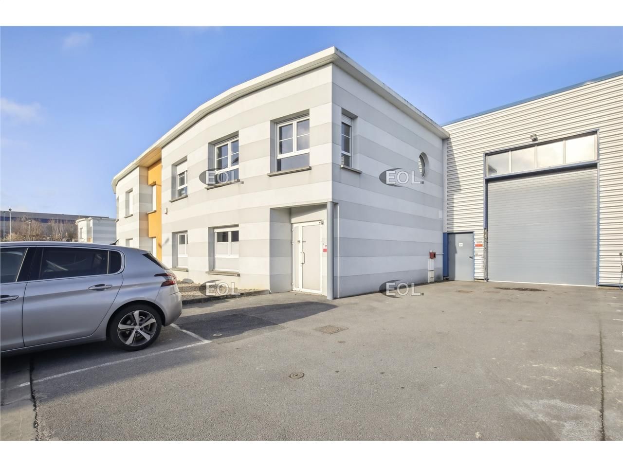 Location Local d'activités 295 m² non divisibles