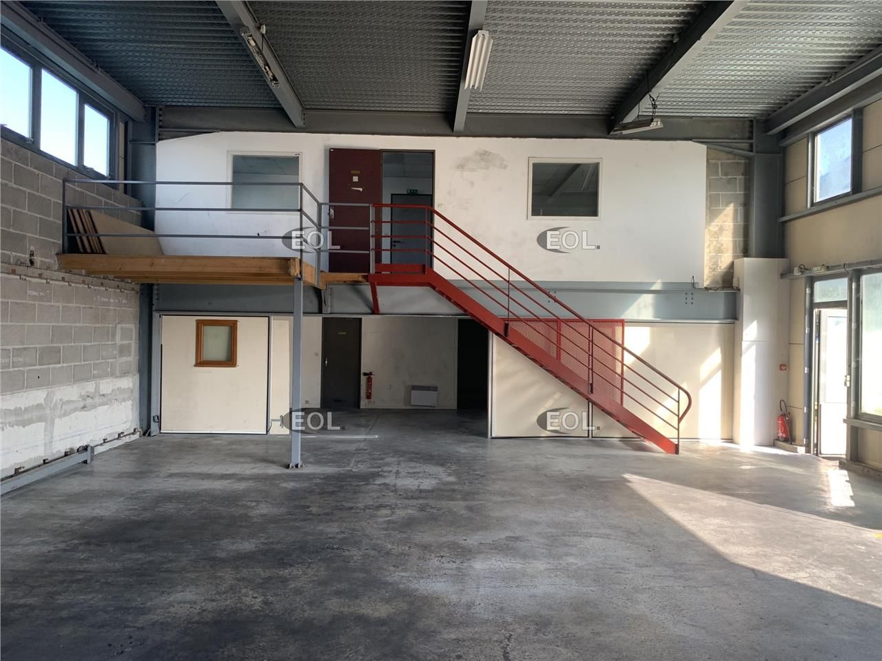 A LOUER - Local d'activité de 237 m²