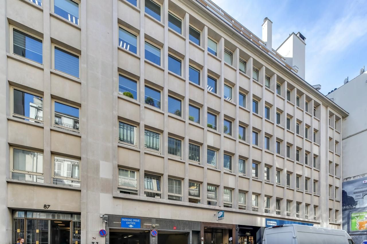 1093 m² pour ce bureaux en location à Paris