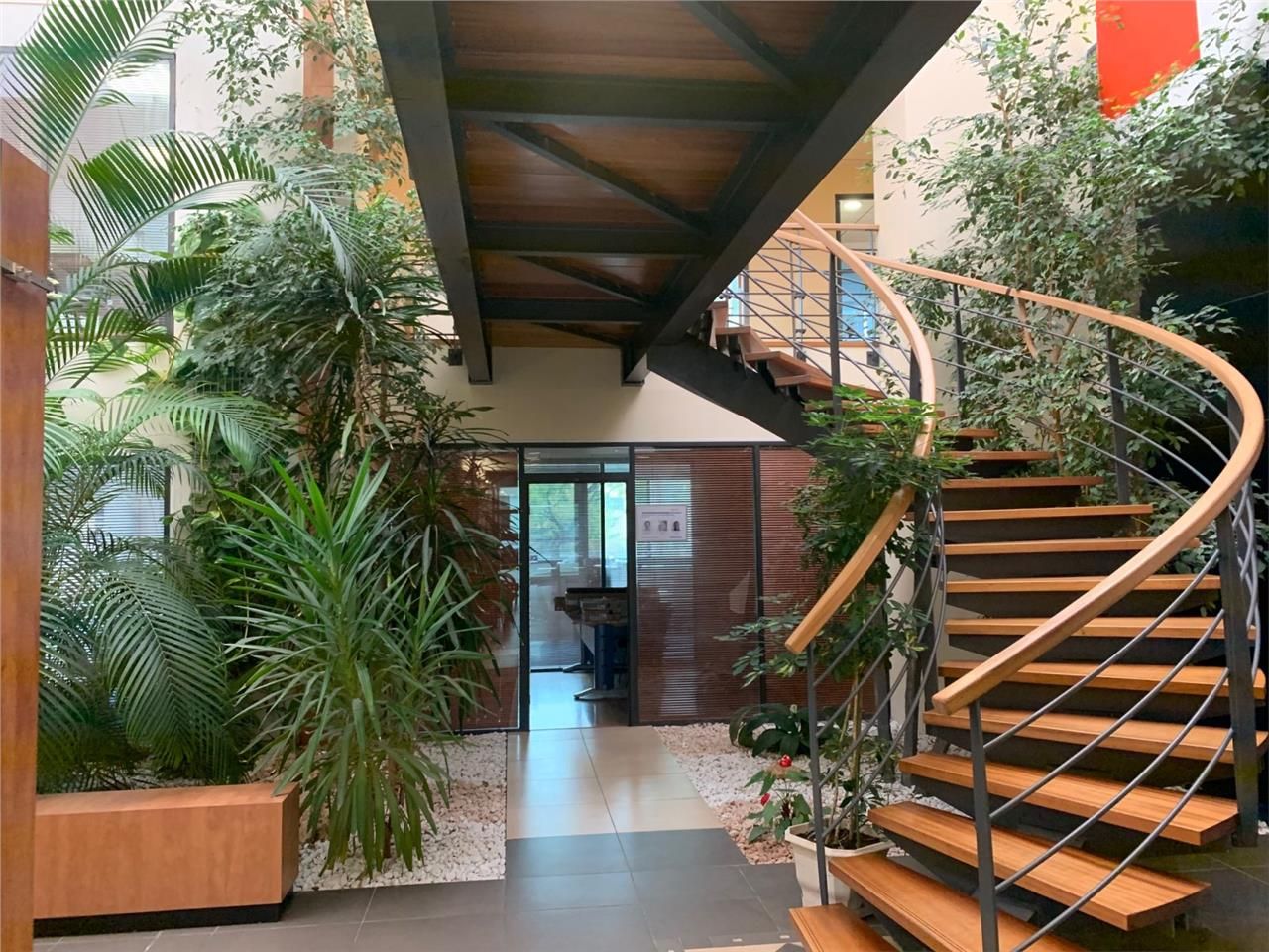 Rare : Au coeur du Pôle d'Activité d'Aix en Prove