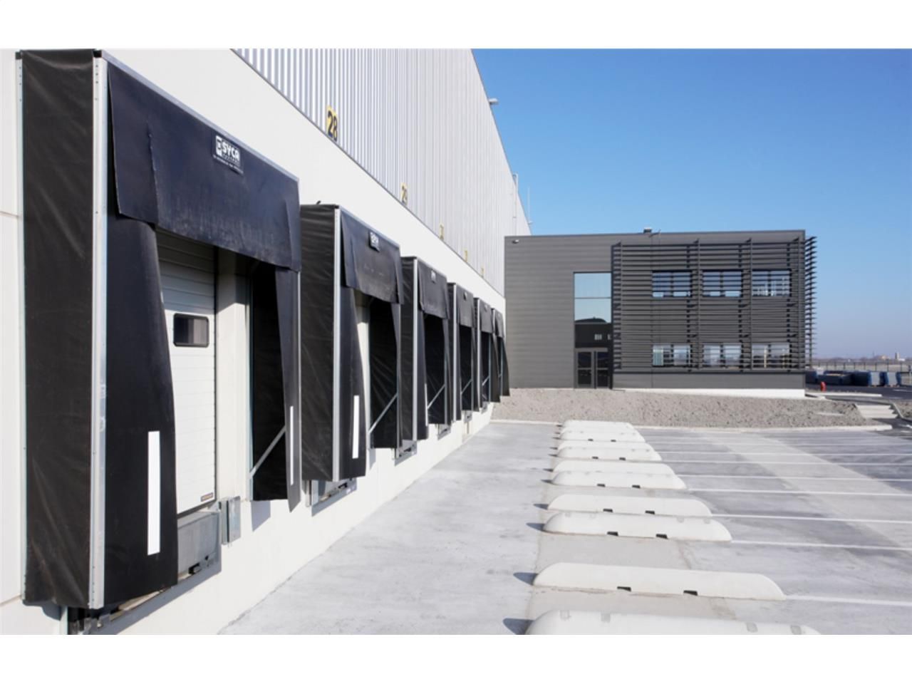 EXCLUSIVITE : CBRE vous propose un entrepôt de no