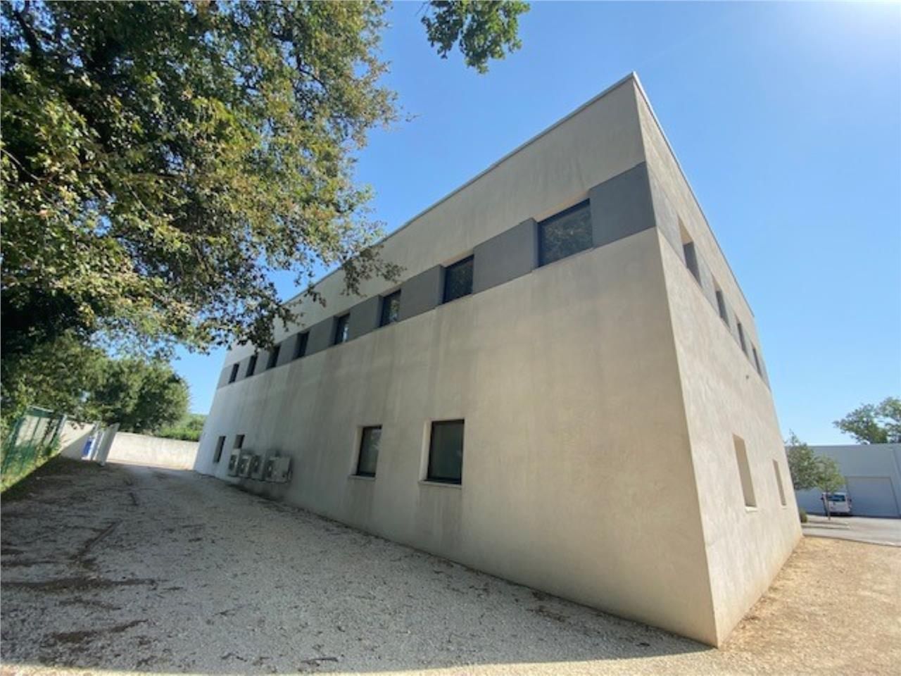 BUREAUX A LOUER - EGUILLES 13510 : CBRE vous prop