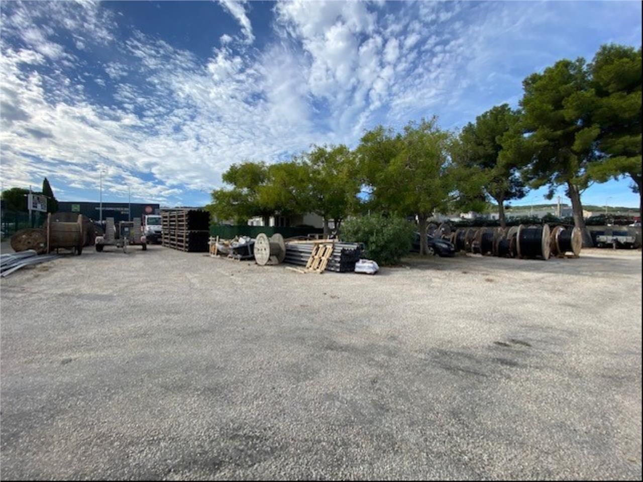 Sur un site indépendant clos et sécurisé de 4500 