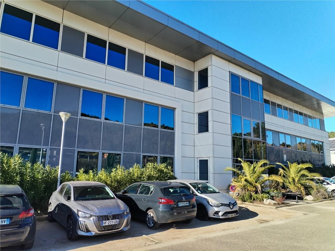 CBRE vous propose un plateau de bureaux entièreme