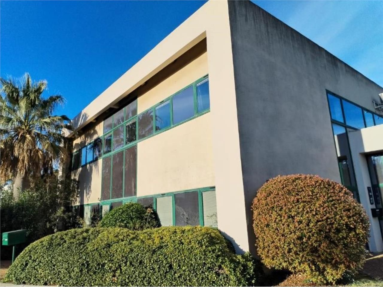 Aux Pennes Mirabeau, dans un cadre paysagé et sur