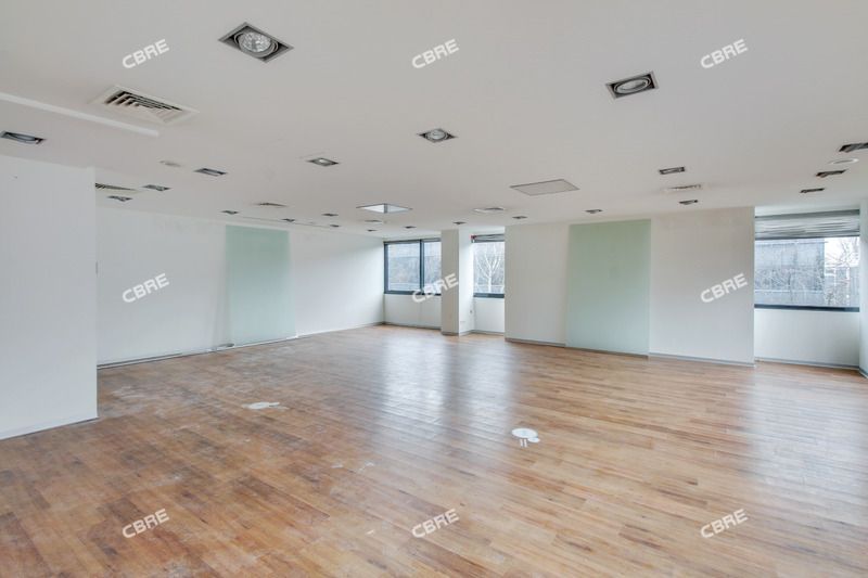 MÉRIGNAC SECTEUR RUE GUTENBERG. Situé à proximité